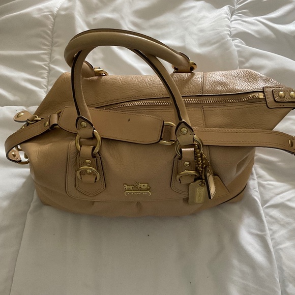 Coach handbag - Picture 1 of 3